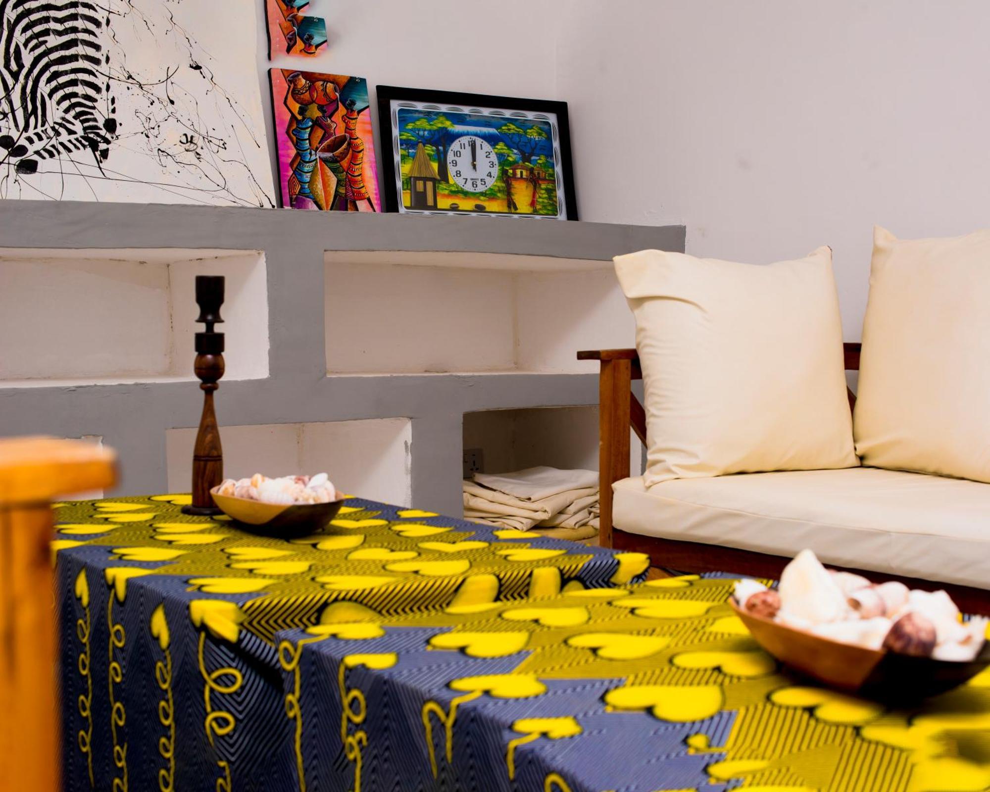 Terry Apartment Нунгви Екстериор снимка